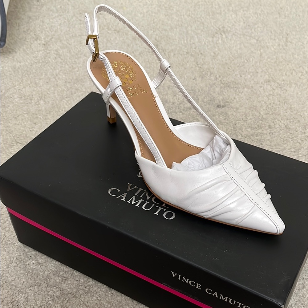 5 Vince Camuto Ivory Kelten Slingback Heels